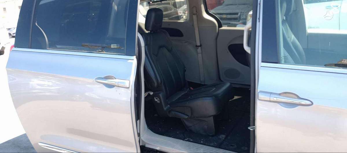 Chrysler Pacifica, 3.6 l., Минивэн