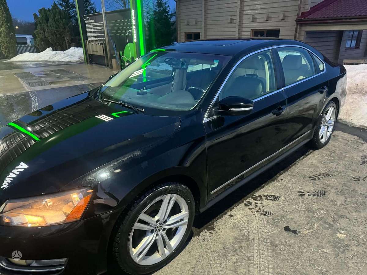 Volkswagen Passat - 2