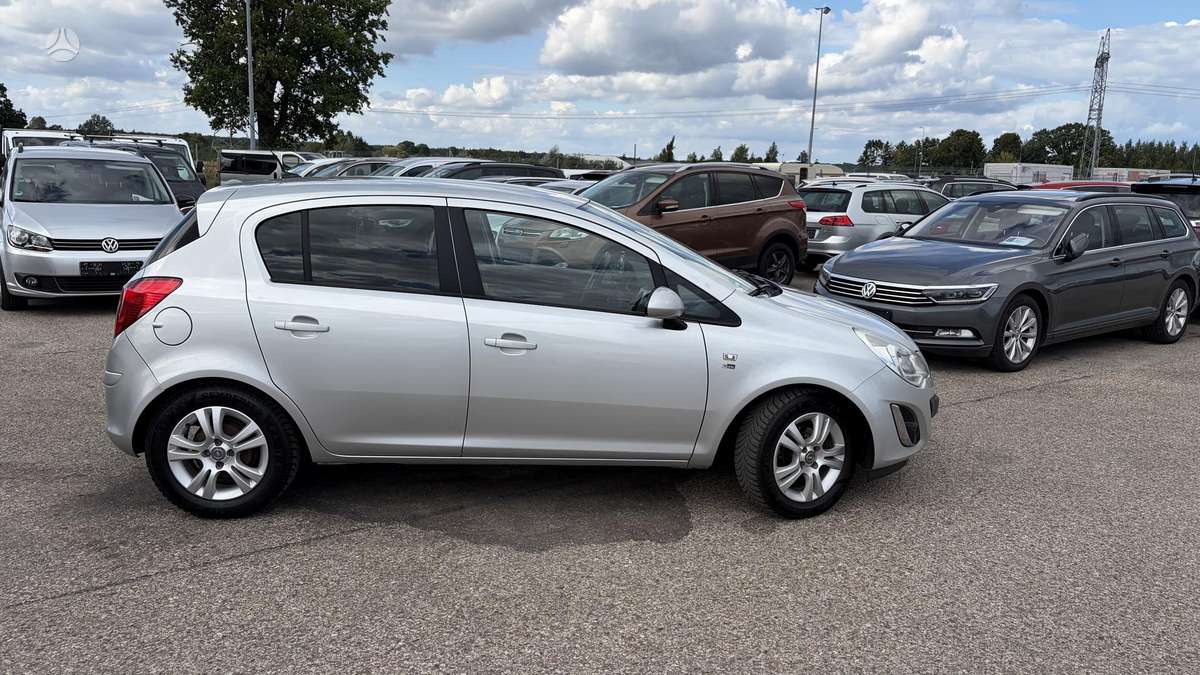 Opel Corsa, 1.3 l., hatchback