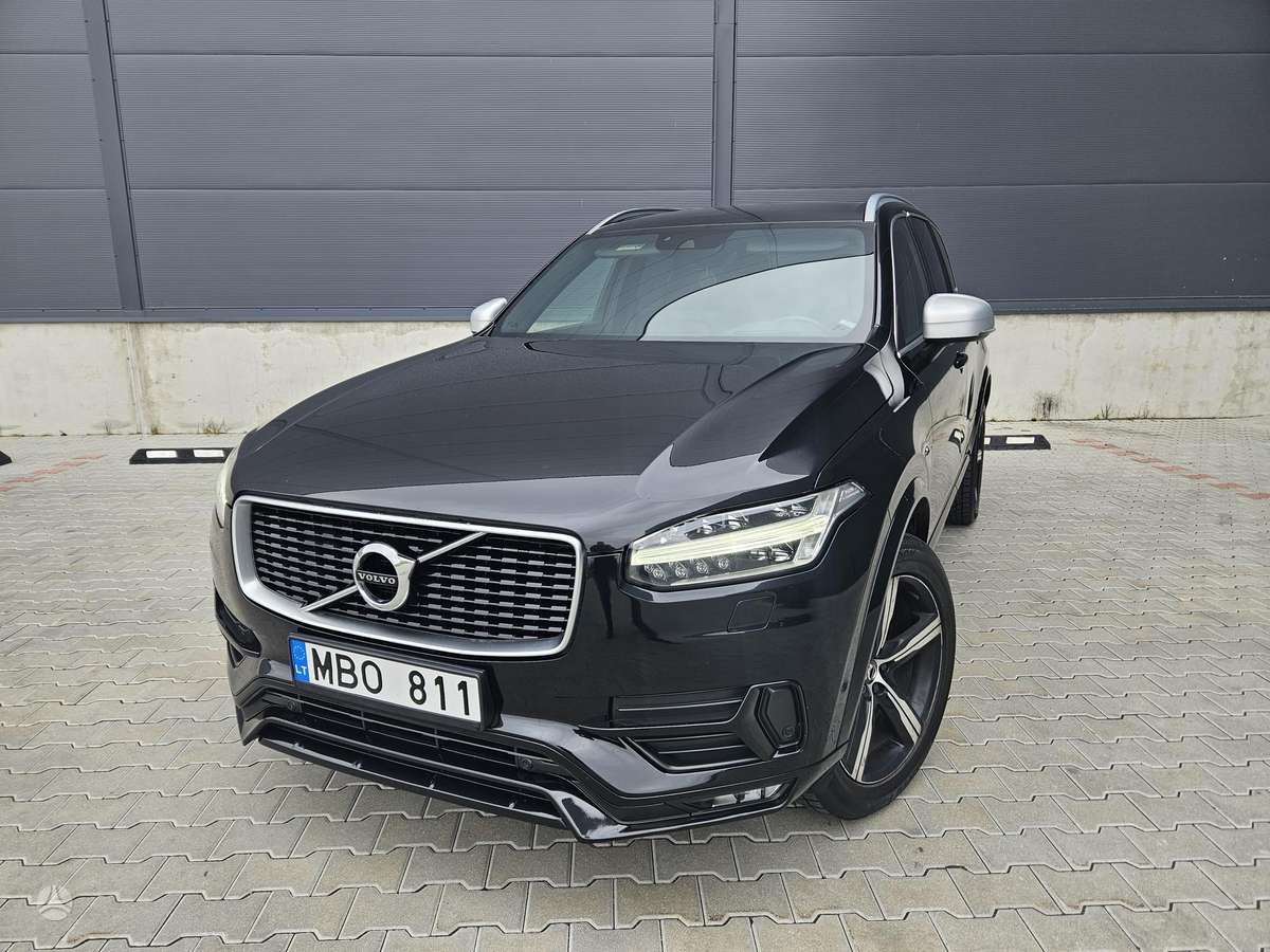 Volvo XC90 - 1
