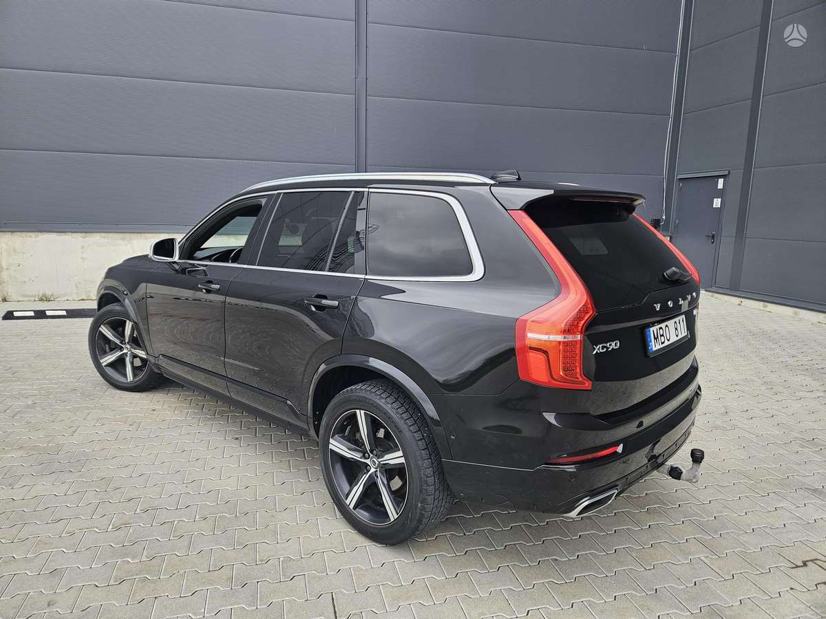 Volvo XC90 - 9