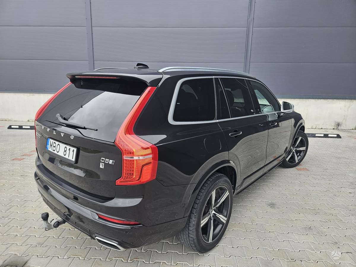 Volvo XC90 - 11
