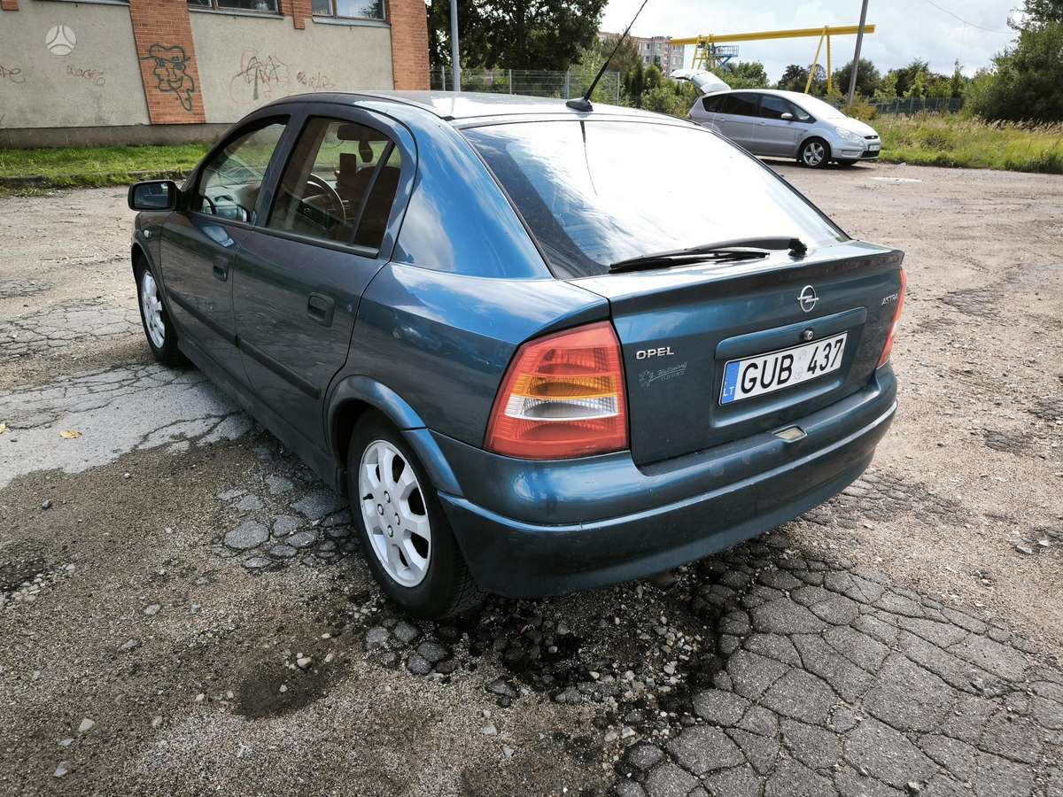 Opel Astra, 1.6 l., Хэтчбек