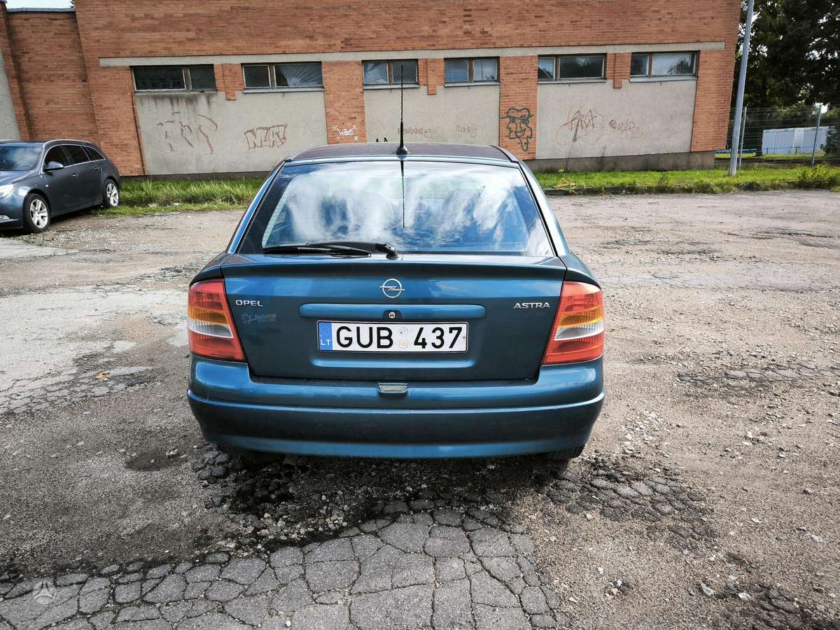 Opel Astra, 1.6 l., Хэтчбек