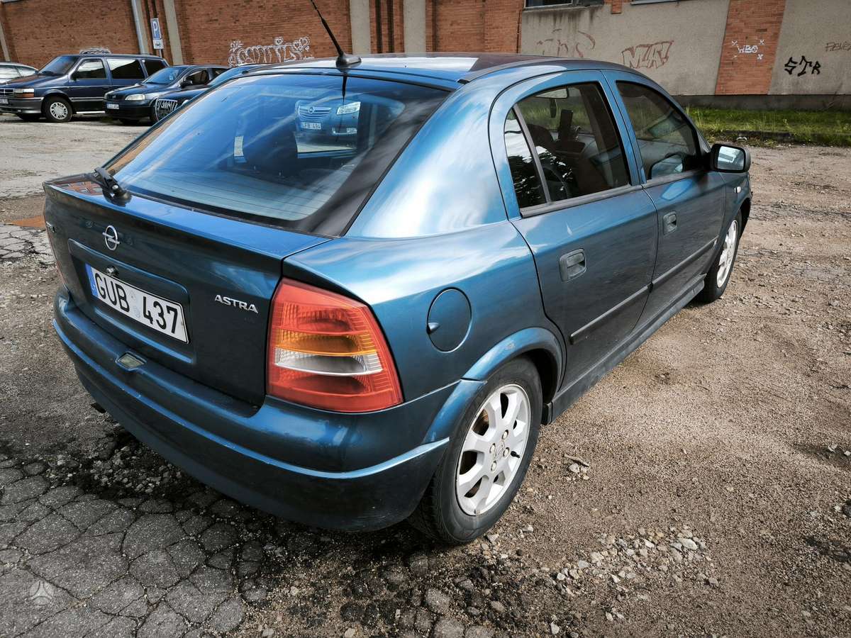 Opel Astra, 1.6 l., Хэтчбек