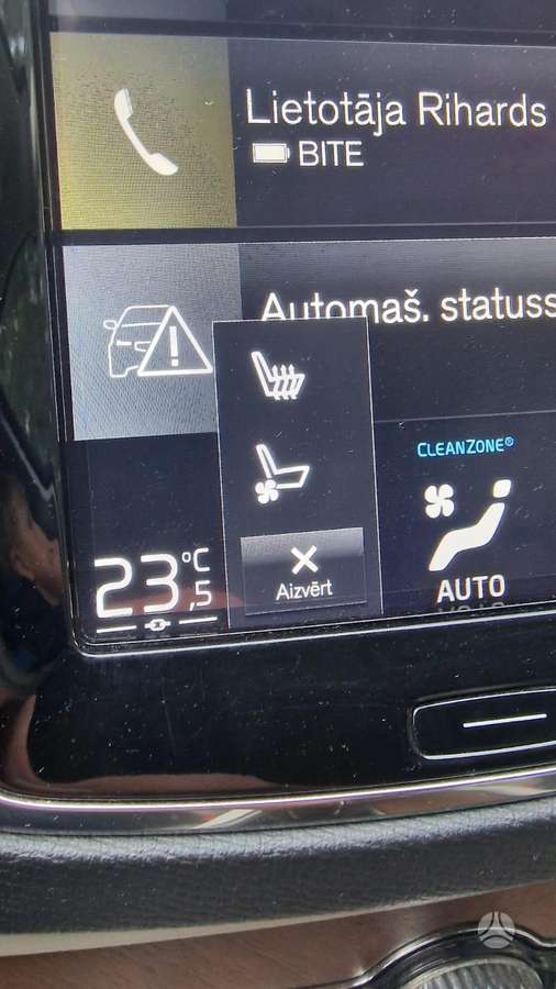 Volvo XC90 - 5