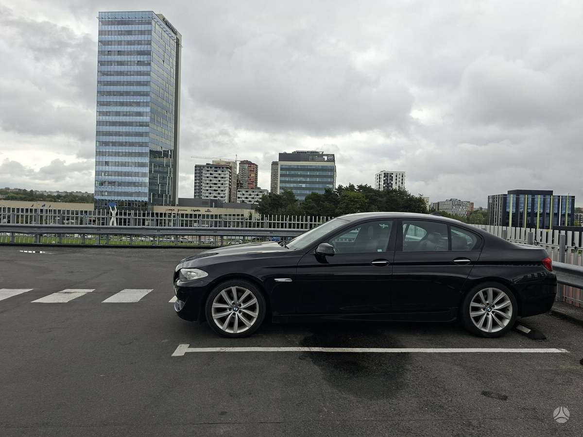 BMW 535, 3.0 l., Седан