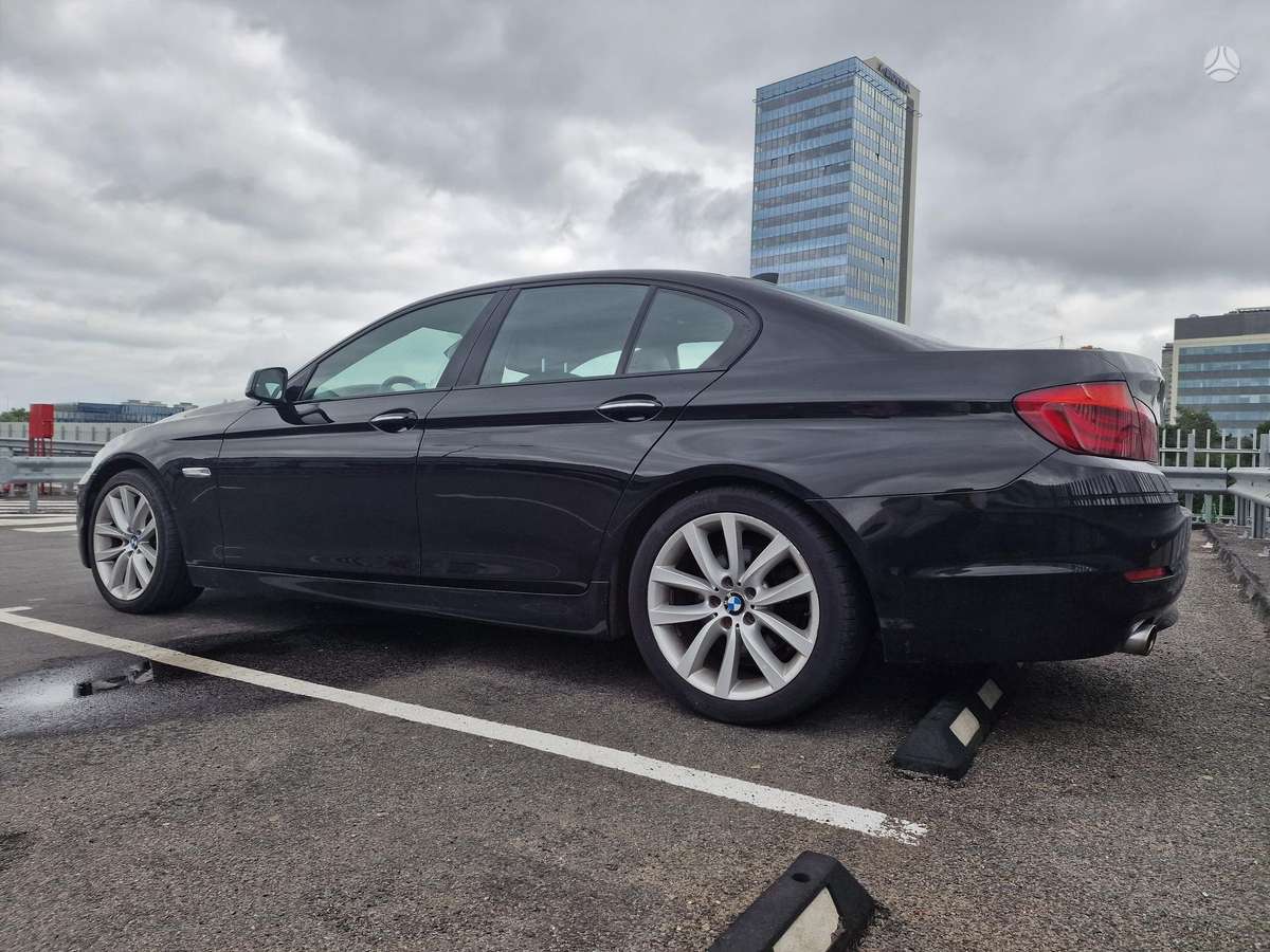 BMW 535, 3.0 l., Седан