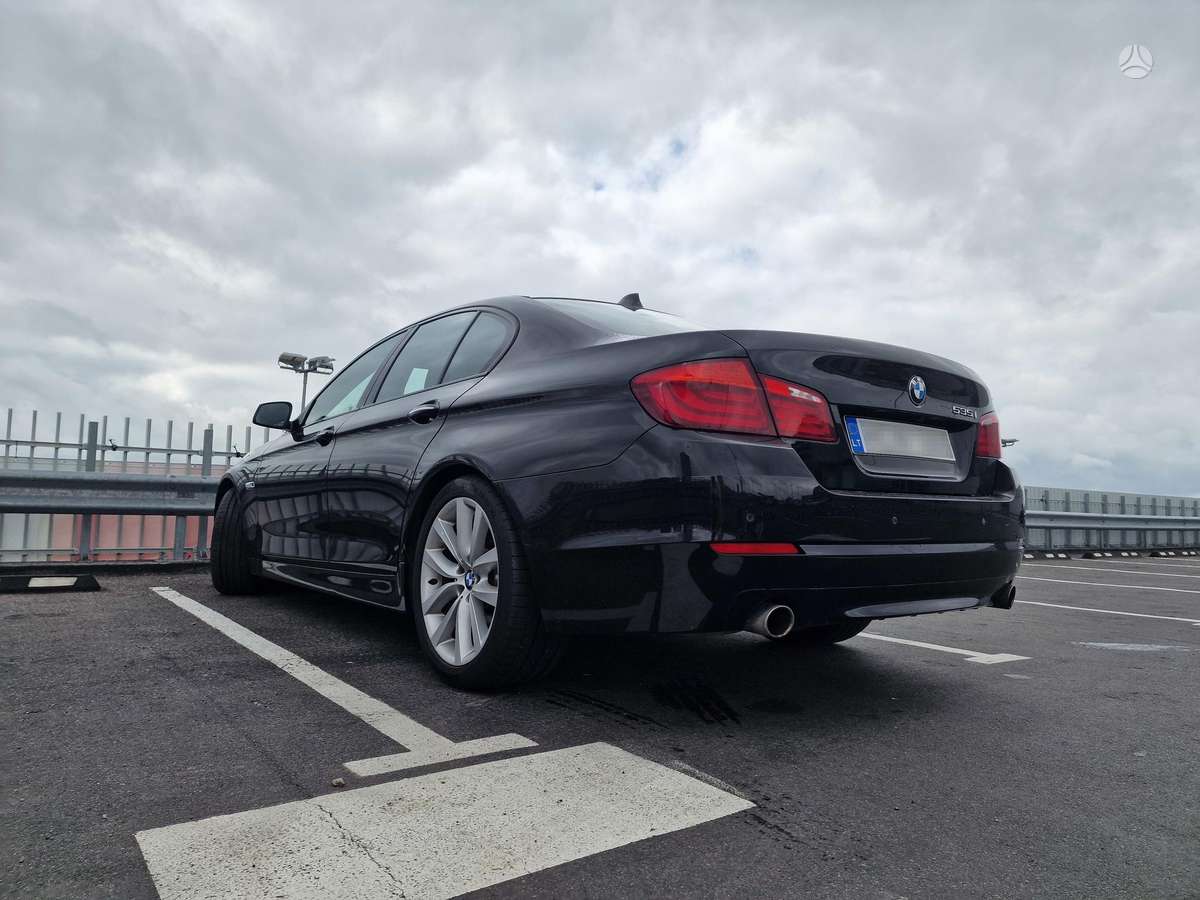 BMW 535, 3.0 l., Седан