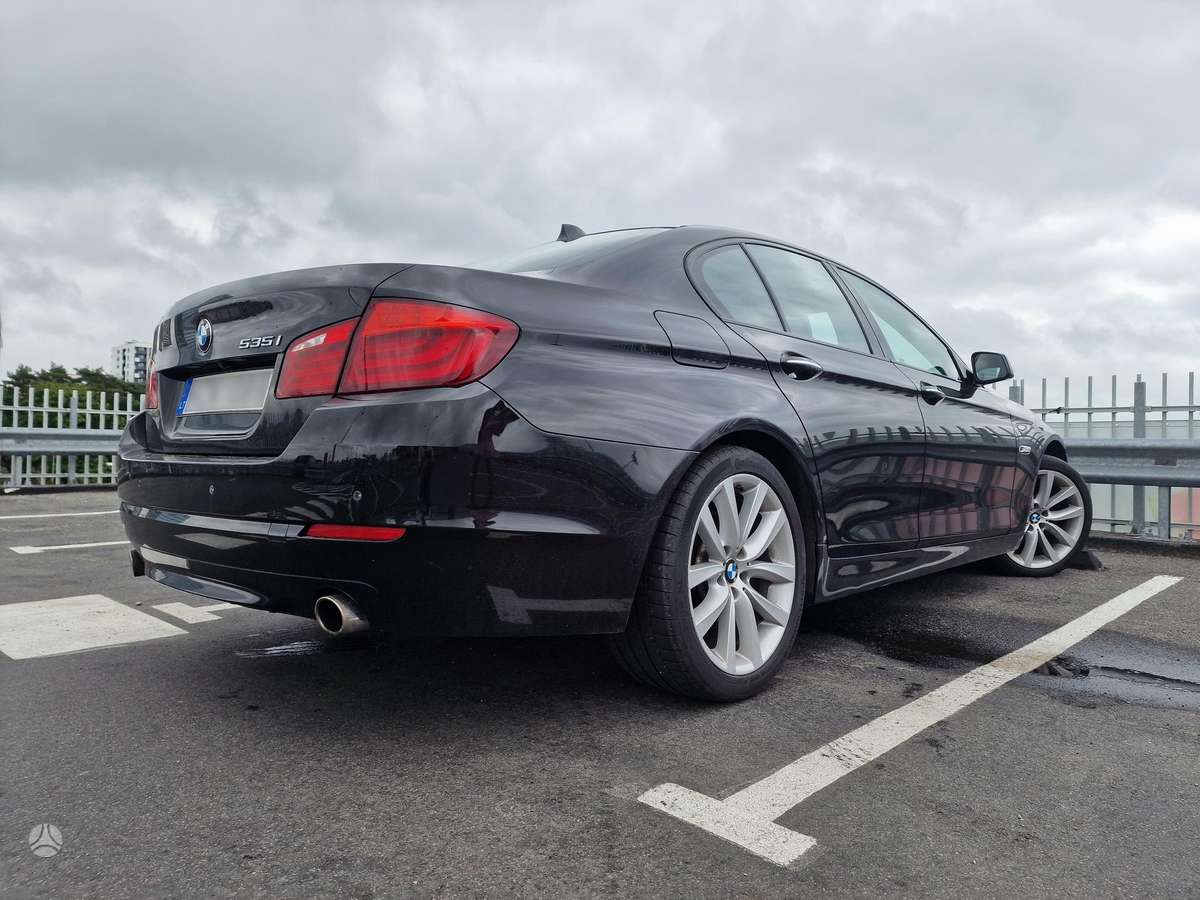 BMW 535, 3.0 l., Седан