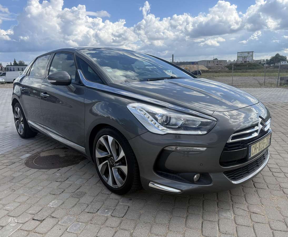 Citroen DS5, 2.0 l., Хэтчбек