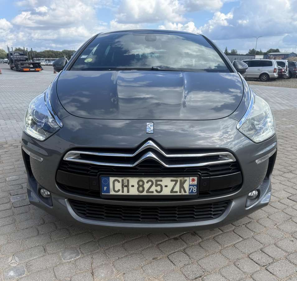 Citroen DS5, 2.0 l., hatchback