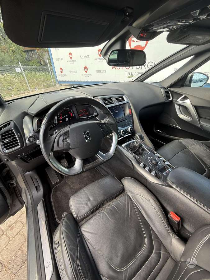 Citroen DS5, 2.0 l., hatchback