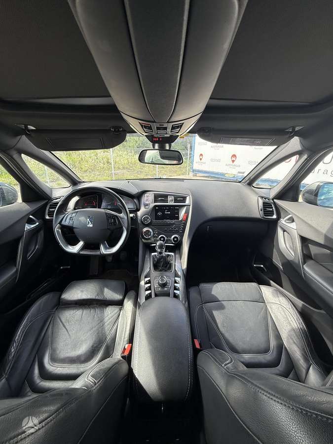 Citroen DS5, 2.0 l., Хэтчбек