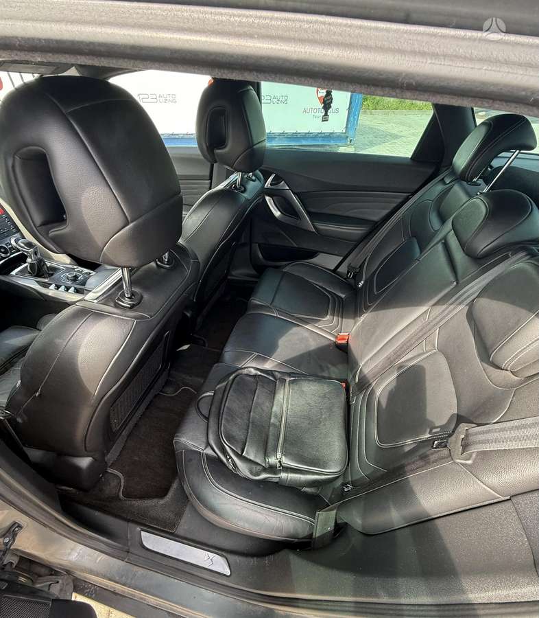 Citroen DS5, 2.0 l., hatchback