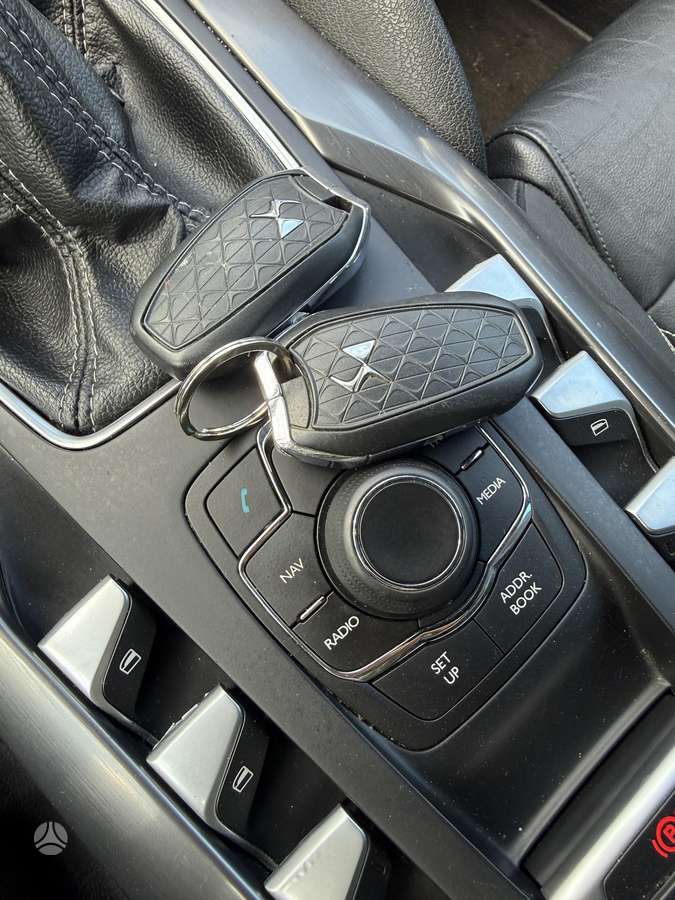 Citroen DS5, 2.0 l., hatchback