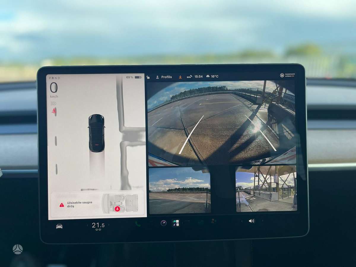 Tesla Model Y, 81 kWh, off-road / crossover