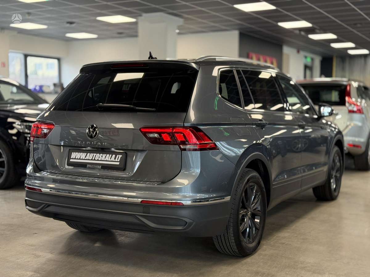 Volkswagen Tiguan - 4