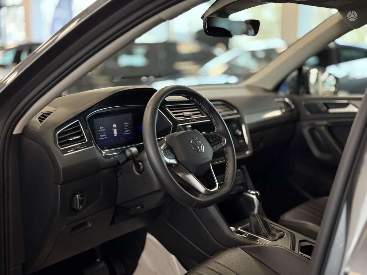 Volkswagen Tiguan - 7