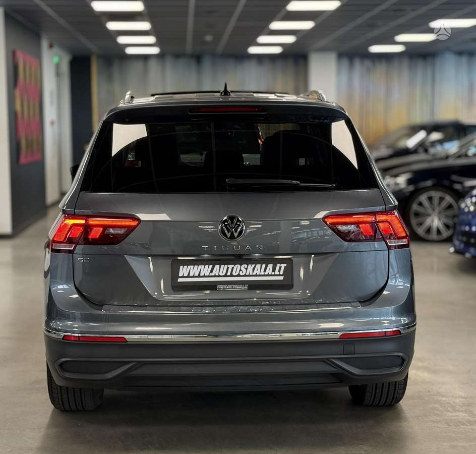 Volkswagen Tiguan - 9