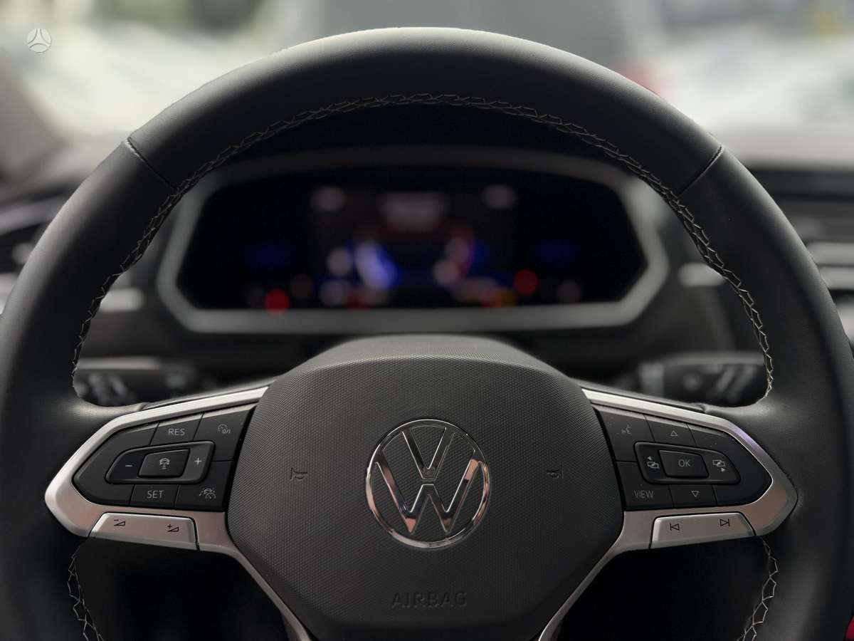 Volkswagen Tiguan - 6