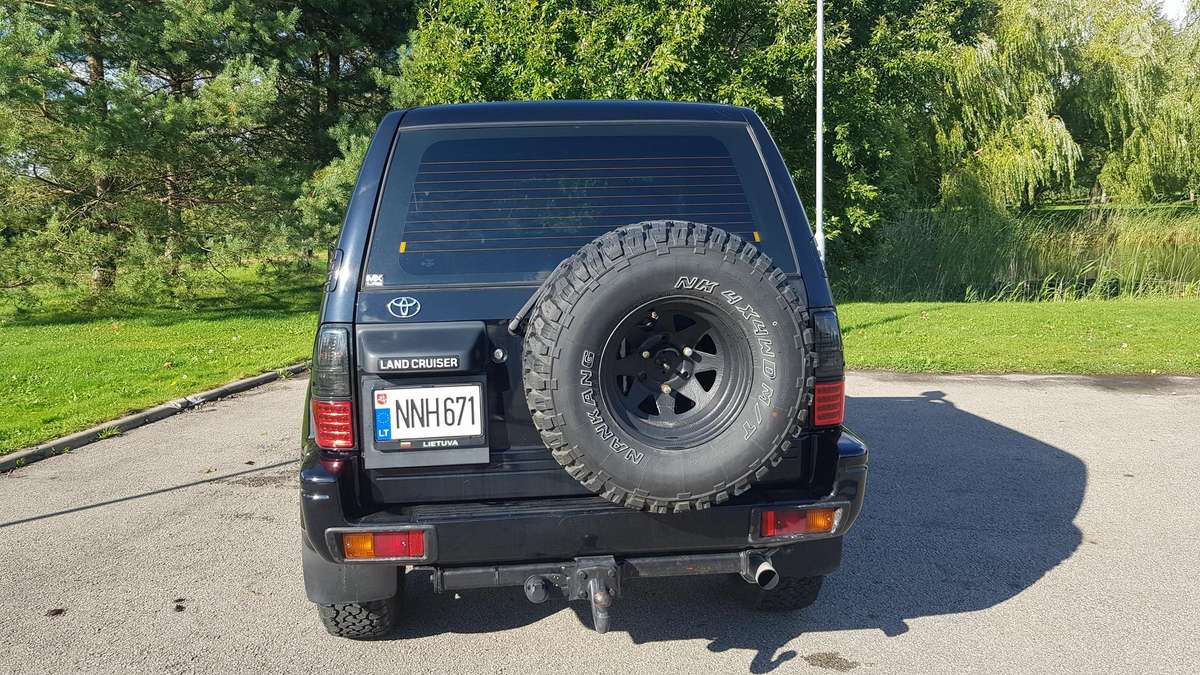 Toyota Land Cruiser - 6