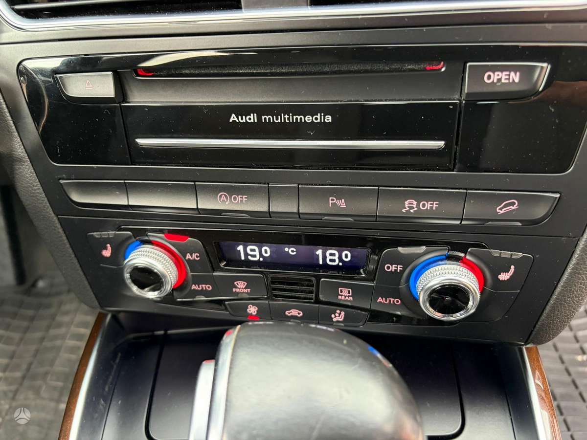 Audi Q5, 3.0 l., Внедорожник / Кроссовер