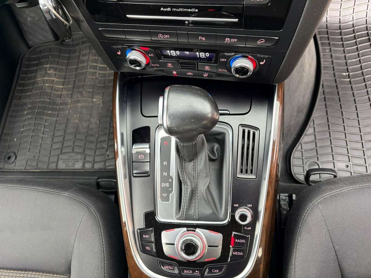 Audi Q5, 3.0 l., Внедорожник / Кроссовер