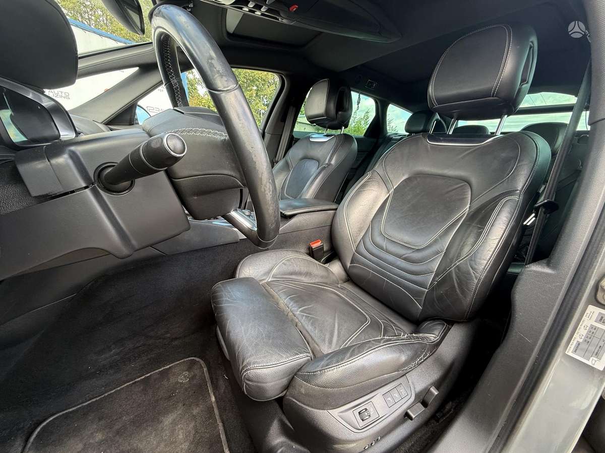 Citroen DS5, 2.0 l., hatchback