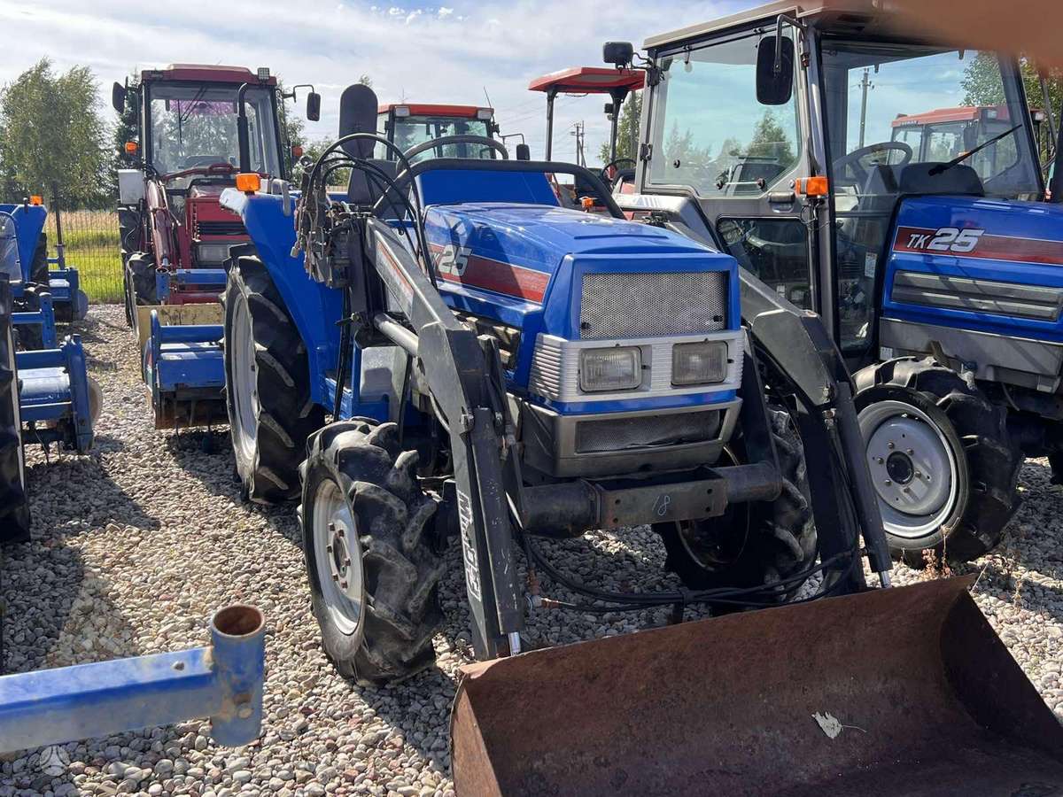 Kubota ĮVAIRIŲ MODELIŲ, tractors