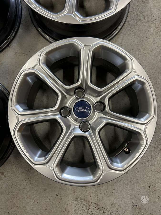 Ford EcoSport, light alloy, R16
