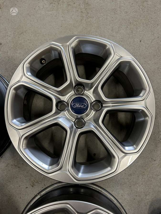 Ford EcoSport, light alloy, R16