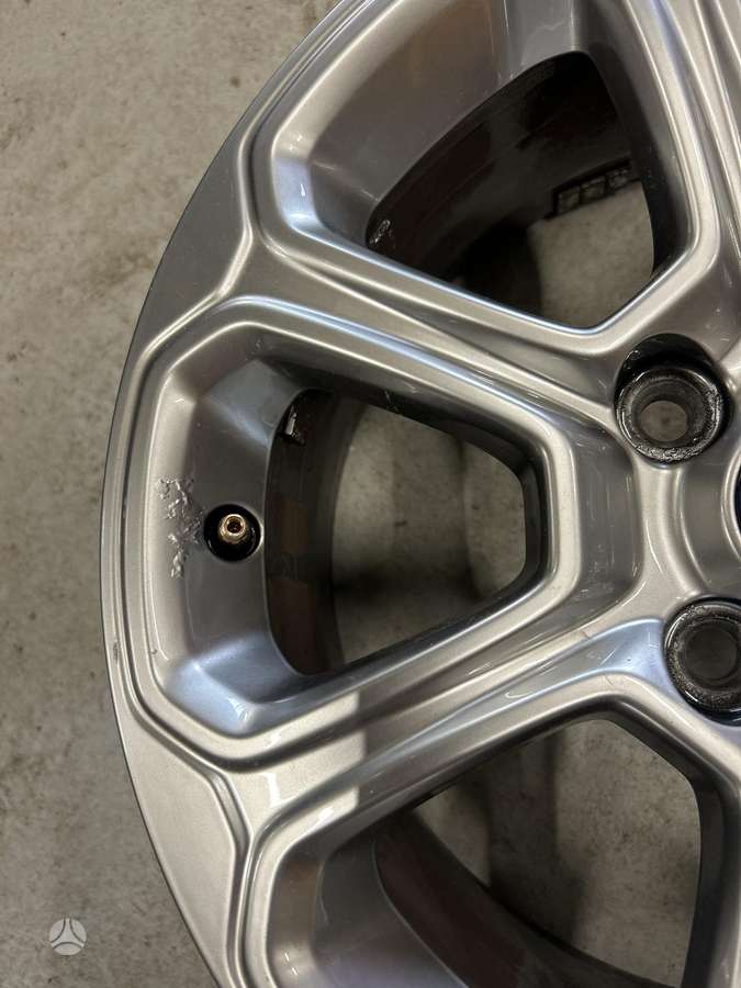 Ford EcoSport, light alloy, R16