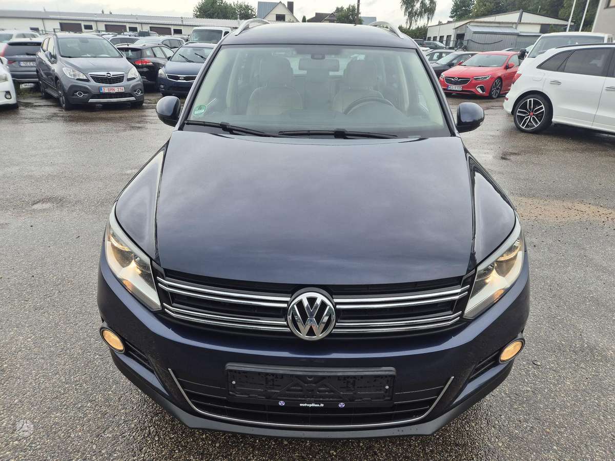 Volkswagen Tiguan - 4