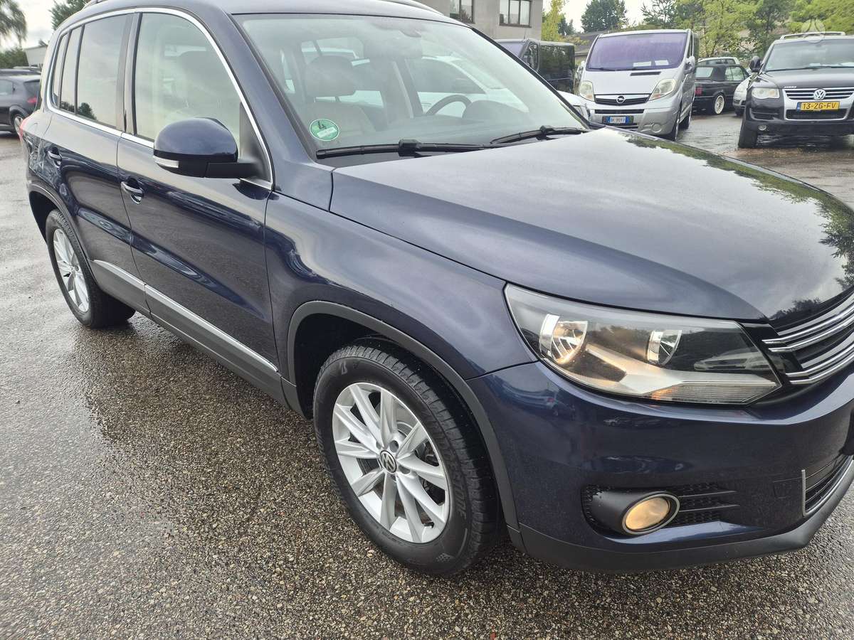 Volkswagen Tiguan - 11