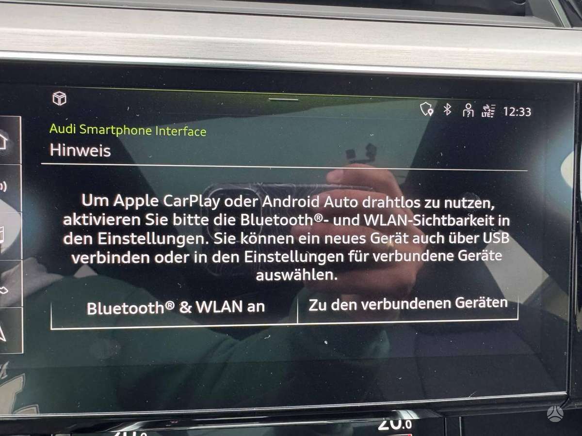 Audi e-tron S, off-road / crossover