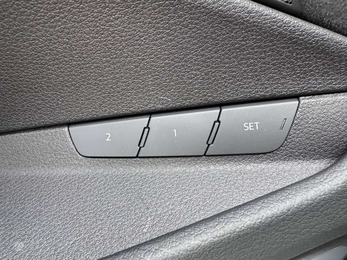 Audi e-tron S, visureigis / krosoveris