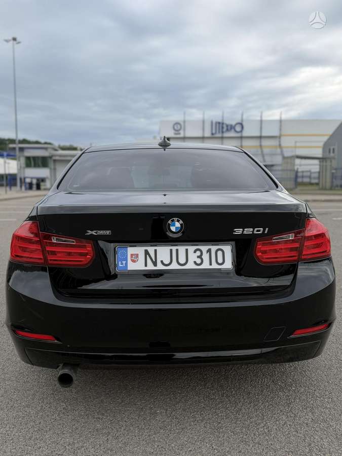 BMW 320, 2.0 l., Седан
