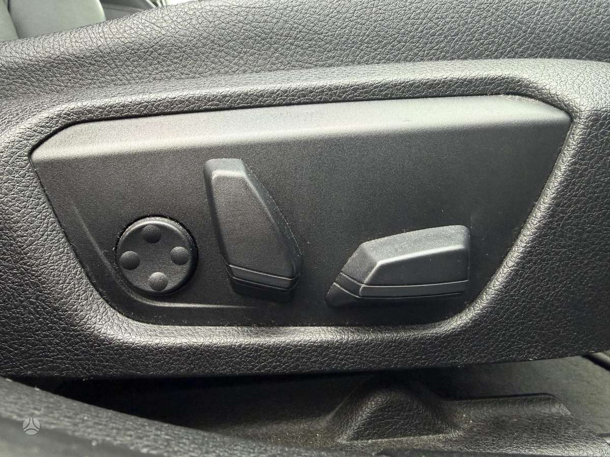 BMW 320, 2.0 l., Седан