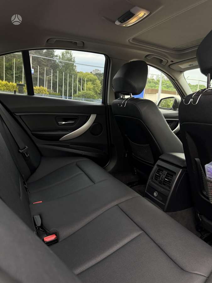 BMW 320, 2.0 l., Седан