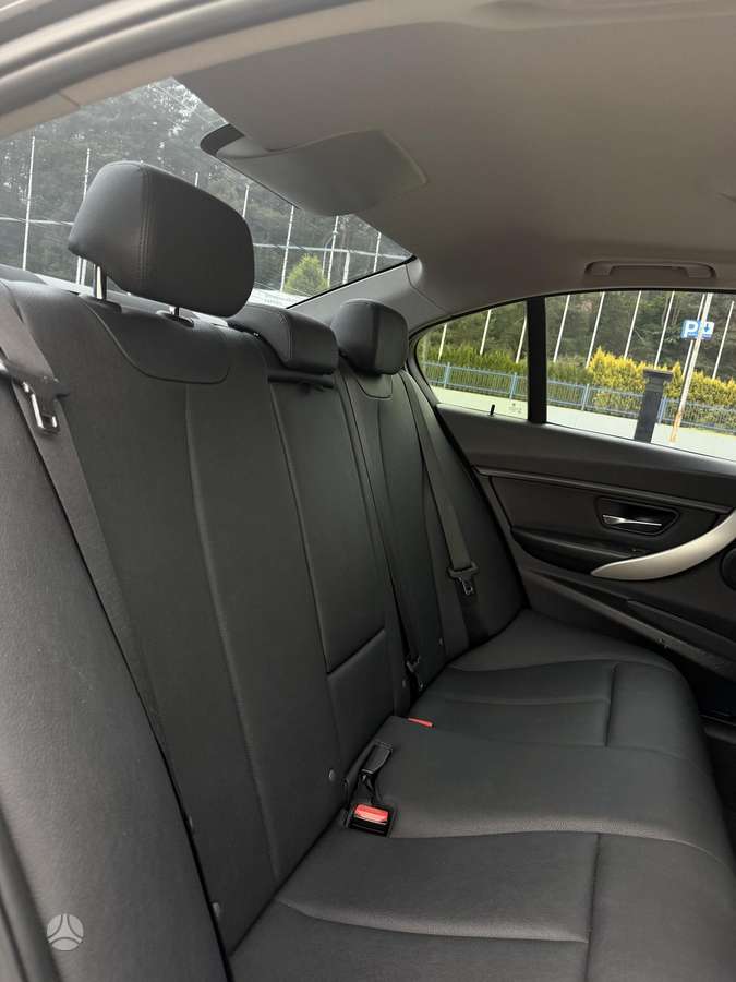 BMW 320, 2.0 l., Седан