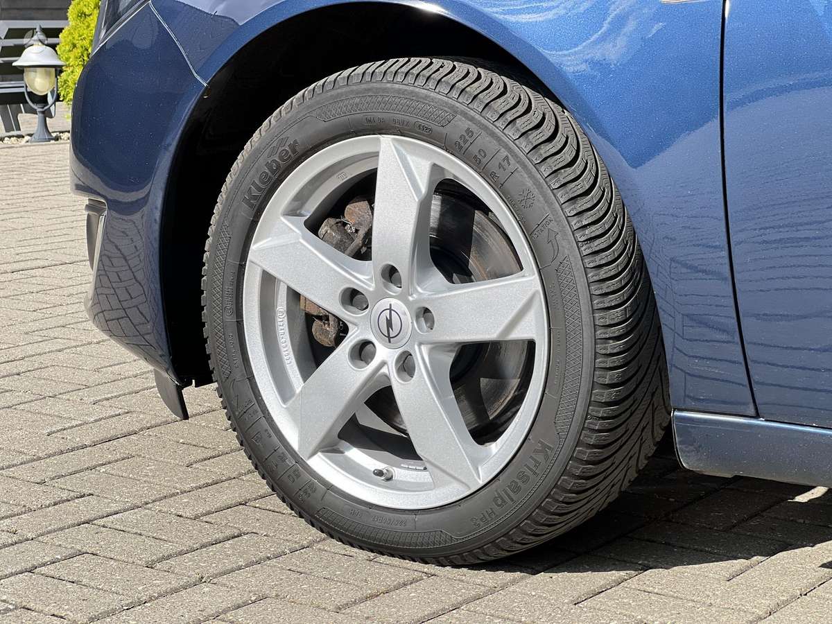 Opel Insignia, 2.0 l., Универсал