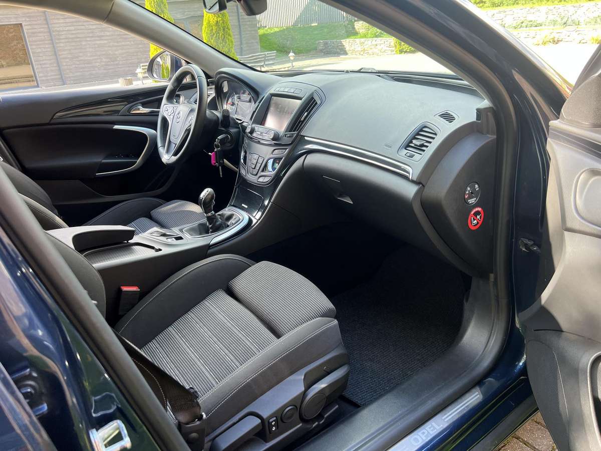 Opel Insignia, 2.0 l., Универсал