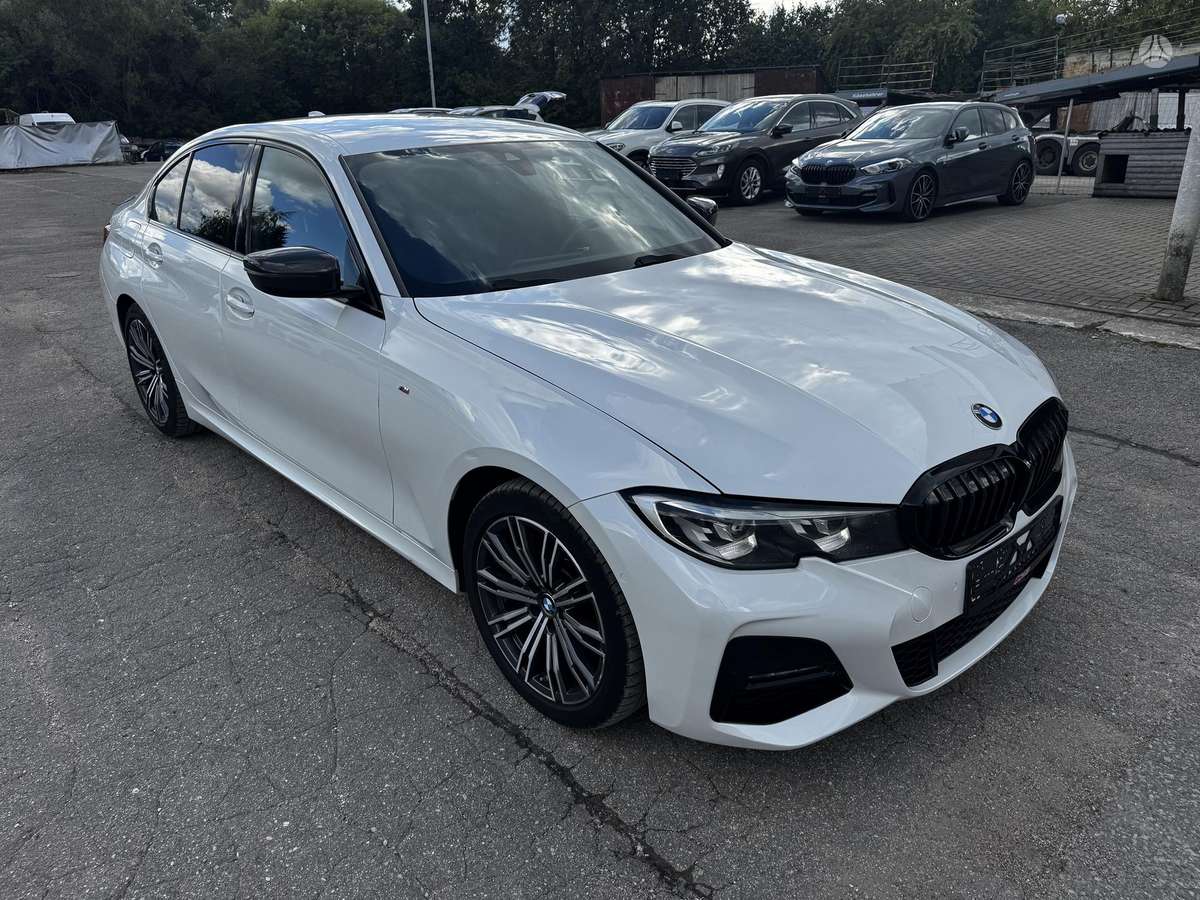 BMW 320, 2.0 l., Седан