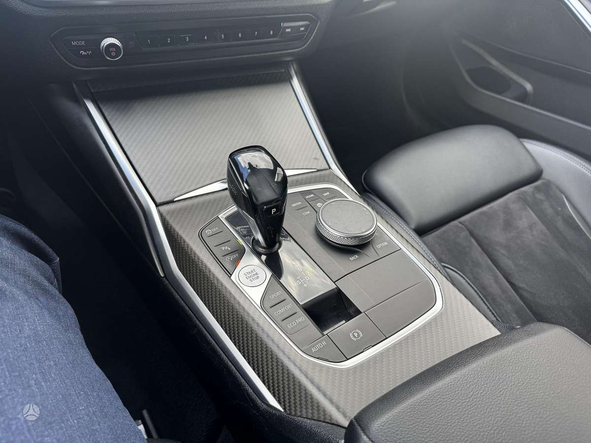 BMW 320, 2.0 l., Седан