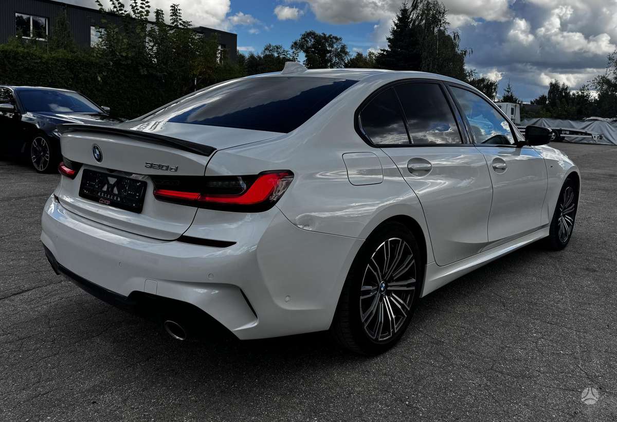 BMW 320, 2.0 l., Седан