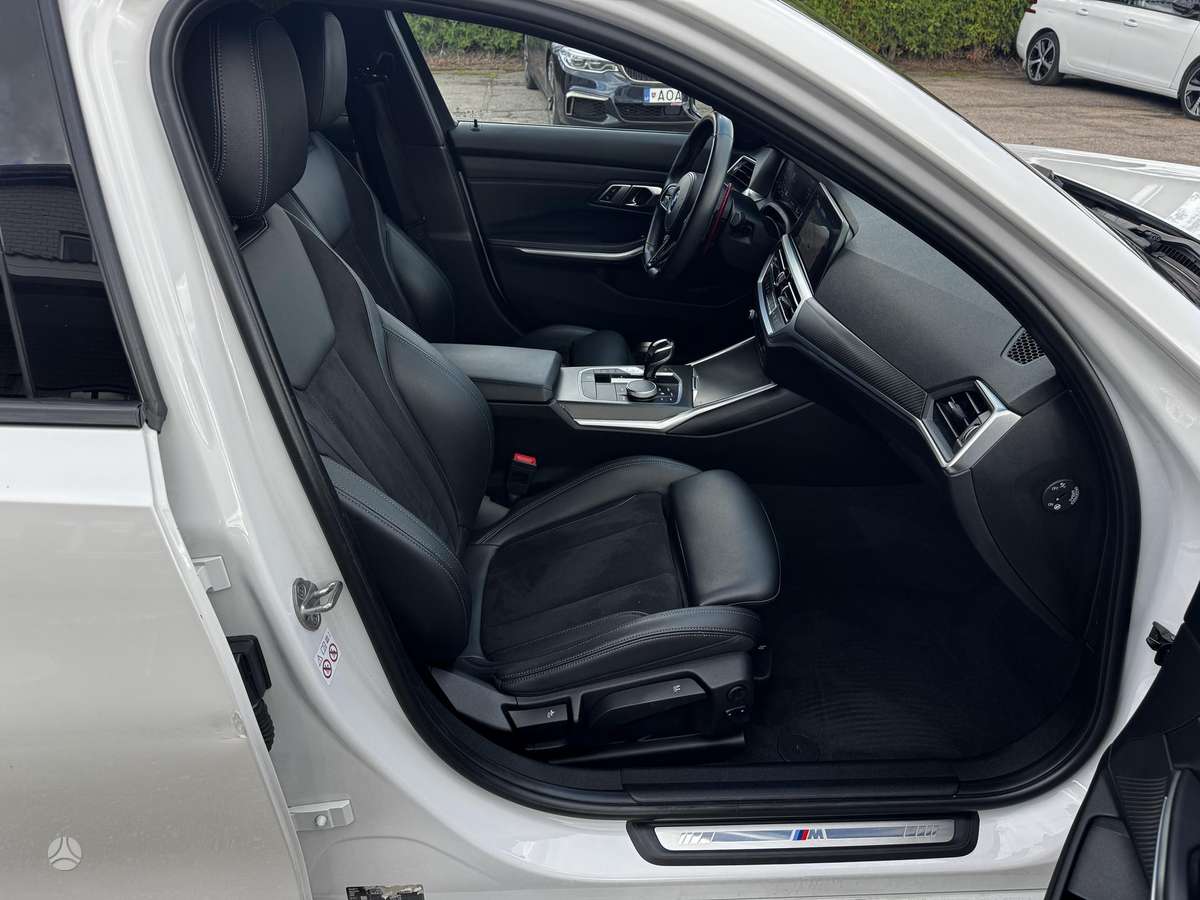 BMW 320, 2.0 l., Седан