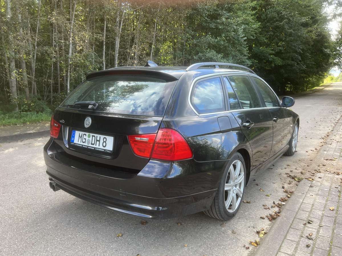 BMW 325, 3.0 l., wagon