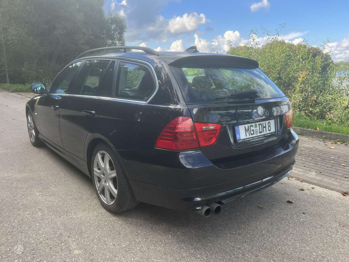 BMW 325, 3.0 l., wagon