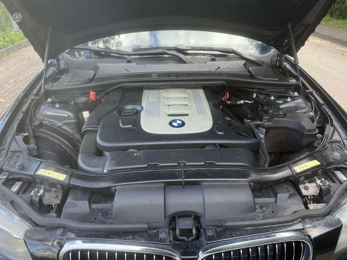 BMW 325, 3.0 l., wagon